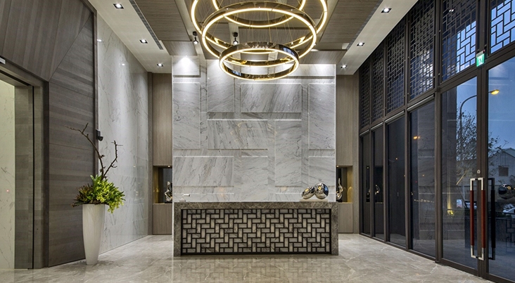 凜然大器的公共空間設計盡在莉凱家俱